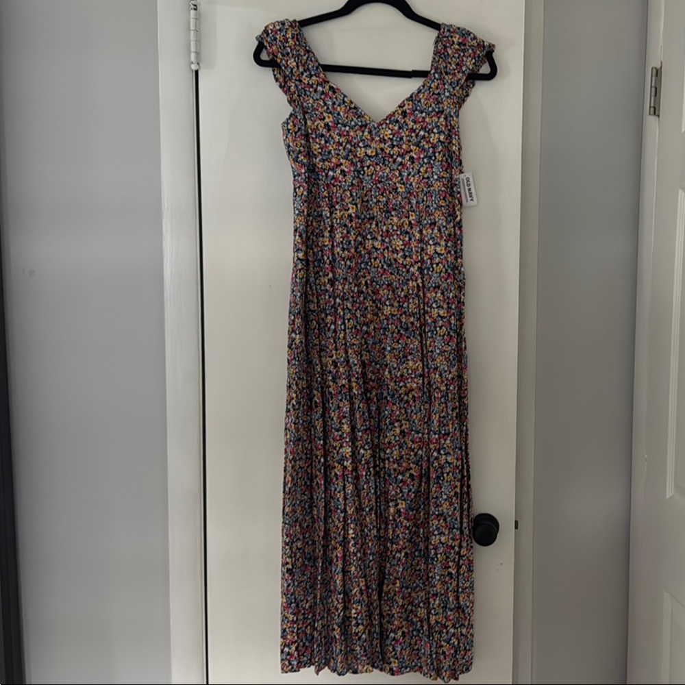 Old Navy Red and Pink Pleated Sundress